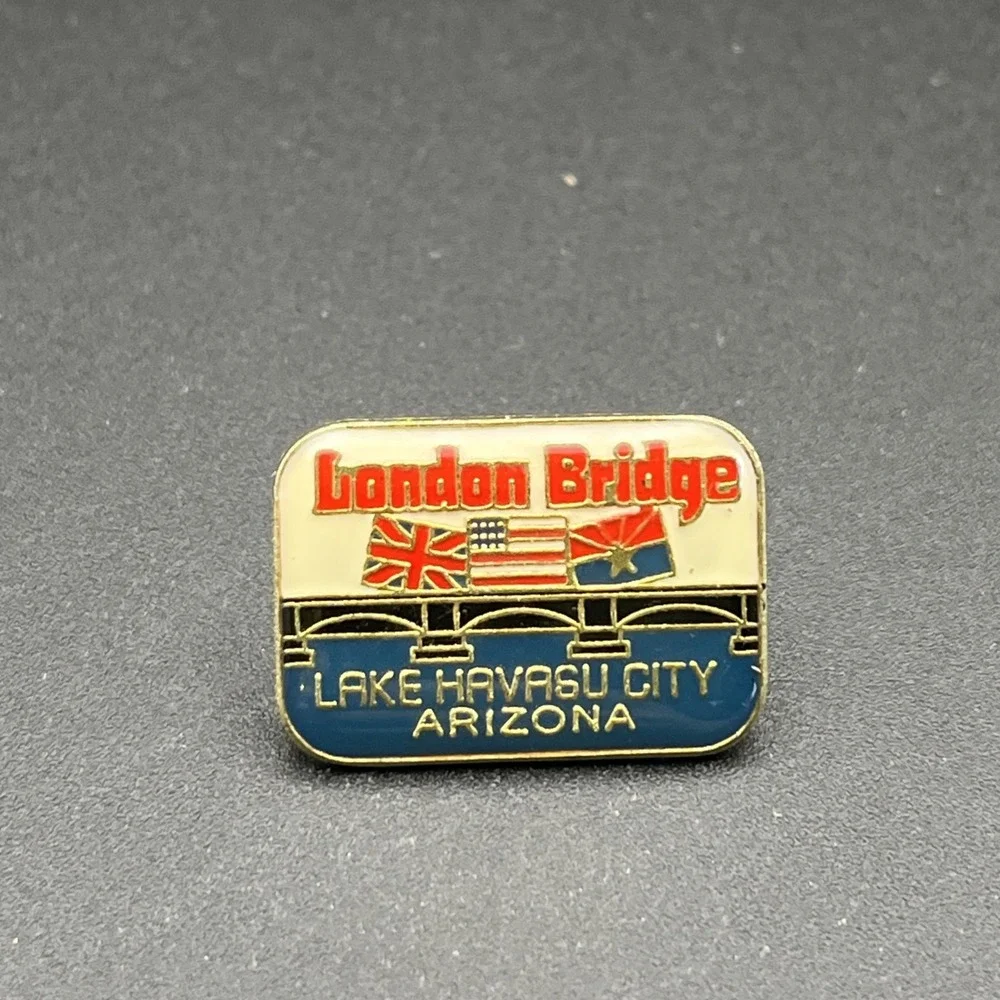 London Bridge Lake Havasu City Arizona Lapel Hat Pin